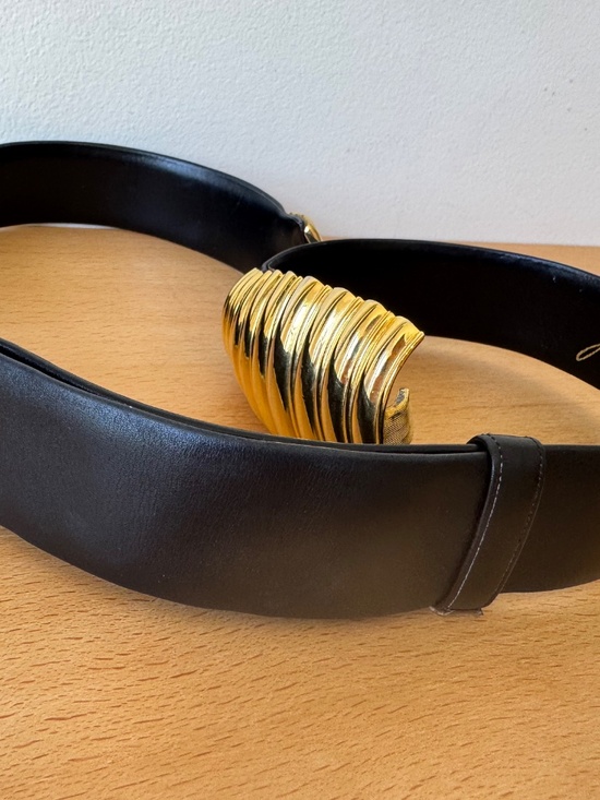 Vintage Judith Leiber Wide Black Leather Belt Ribbed Gold Tone Hinged Adjustable main image 7